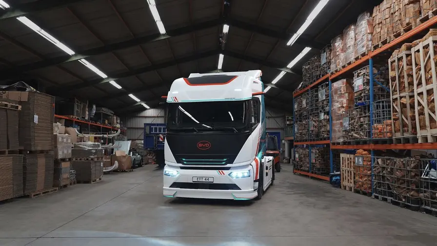معرفی BYD ETT 44، کامیون سنگین برقی با شارژ ۱.۵ مگاوات